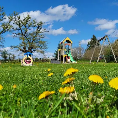Familial Avec Piscine, Jardin Et Aire De Jeux - Capacite 15 Pers, - Fr-1-489-353
